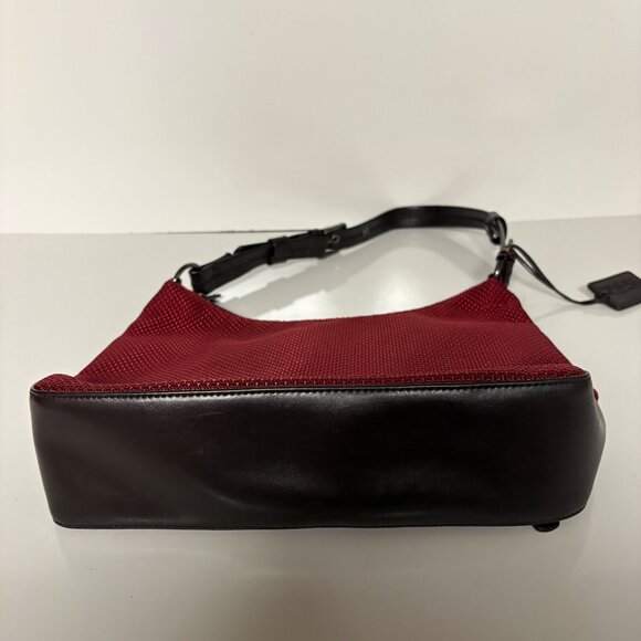 The Sak Maroon Textured Shoulder Bag Black Faux Leather Accents Adjustable Strap - Picture 4 of 7